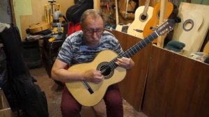 Сравнение звука гитары испанской Juan Hernandez и гитары В А Невойта 2020.08.28