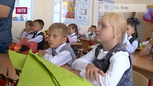Более тысячи человек пришли учиться в новую школу на Бору