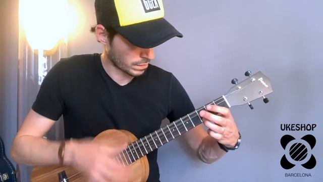 UKULELE SOUND TEST: PONO AB ACACIA BARITONE смотреть онлайн