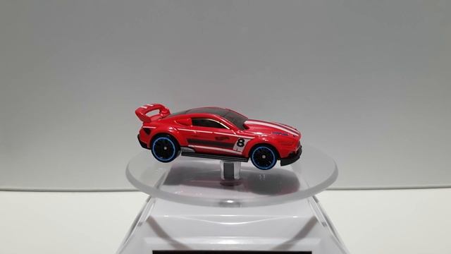 HOT WHEELS 360° #3 CUSTOM '15 FORD MUSTANG смотреть онлайн