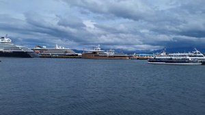 LA DATCHA TINKOFF, ЯХТА ТИНЬКОВА В УШУАЕ, ОГНЕННАЯ ЗЕМЛЯ, АРГЕНТИНА. ПОРТ УШУАЯ, КРАЙ СВЕТА. 🇦🇷🐧