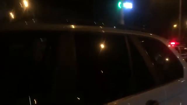 Новокузнечане катались по городу в бассейне, обустроенном в кузове “ГАЗели” (видео) смотреть онлайн