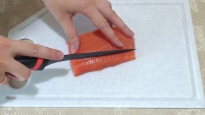 Салат ЦЕЗАРЬ с красной рыбой + СОУС цезарь| Легкий салат БЕЗ майонеза