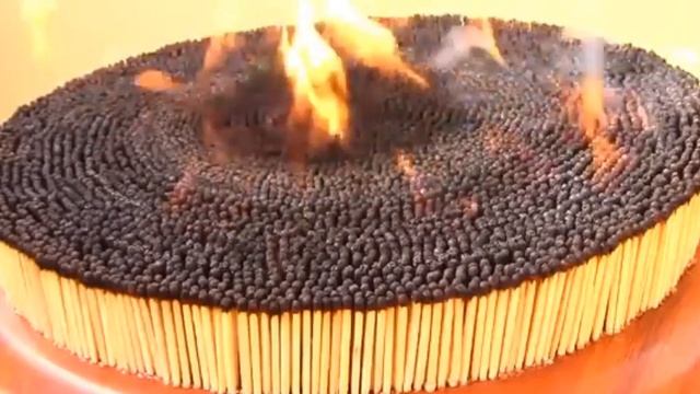 Горящая спичка / Как горят 4000 спичек - зрелищное видео! смотреть онлайн