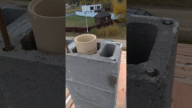 Монтаж стропильной системы крыши и дымоход из пескобетонных блокоа смотреть онлайн