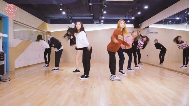 TWICE 'TT' - DANCE MIRROR смотреть онлайн