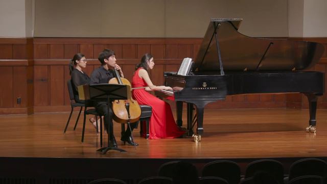 Debussy Cello Sonata in D minor, L. 135 | Grace Lim смотреть онлайн