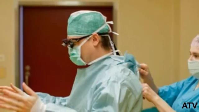 Анекдот про Клевого Хирурга ! смотреть онлайн