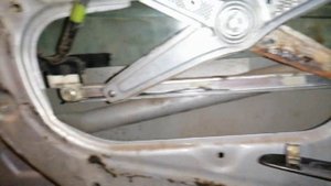 Замена стеклоподъёмника TOYOTA PLATZ/YARIS
