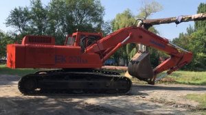 Гусеничный экскаватор ЕК 270