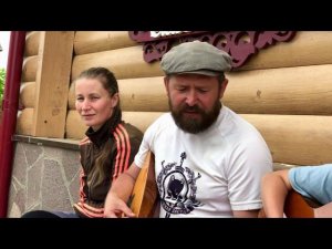 А река течёт. Новая песня Любэ на балалайке