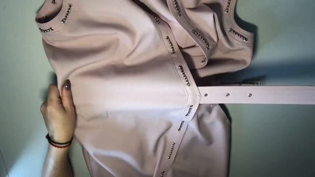 Стильный комбинезон с запАхом