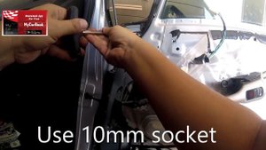 Toyota Auris  2006-2012  How to Replace a Car Door Mirror