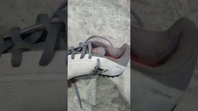 Сороконожки (шиповки) Adidas X Speedflow. 4 Tf. белые. Короткий обзор после первого выхода