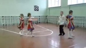 Танец с ложками на " Дне матери" в детском саду"Росинка"