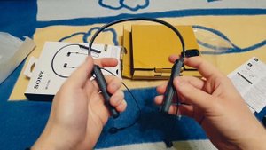 Sony WI-C400 Распаковка и Обзор - ЛУЧШИЕ БЕСПРОВОДНЫЕ НАУШНИКИ 2018-2019