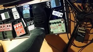 Acoustic Dubstep with EHX Ravish Sitar
