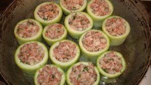 Кабачки фаршированные мясом