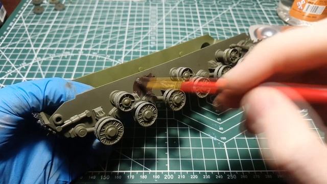 Сборная модель ИСУ-152 "Зверобой" - "Звезда" 1/35 (Броня здесь) смотреть онлайн