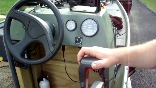 2003 Tohatsu (Nissan) MD50A 50 hp TLDI 2-Stroke Outboard (Power Trim & Tilt) смотреть онлайн