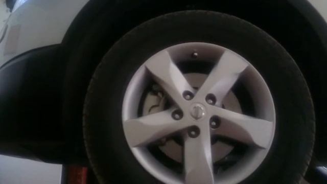 КРЕЖЕТ ПРИ РЕЗКОМ ПОВОРОТЕ РУЛЯ НА МЕСТЕ НА NISSAN QACHQAI смотреть онлайн