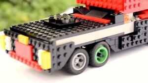 Американская Фура из ЛЕГО! С поворачивающими колесами!| American Truck