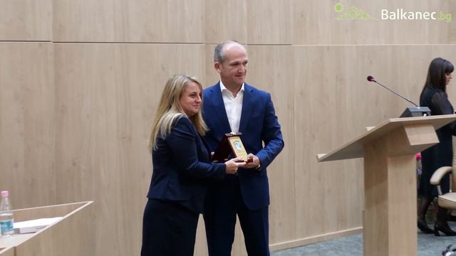 Д-р Илин Черняшки със слово след последното заседание за мандат 2019-2023 на ОБС Ботевград смотреть онлайн