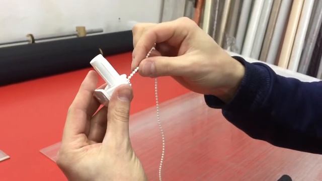 Замена цепочки на рулонной шторе