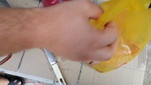 Как быстро и аккуратно почистить карася. Простой способ чистки рыбы - кипяток.