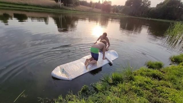 самодельный sup/ сделали доску для плавания из подручных средств/ #водичка/блог смотреть онлайн