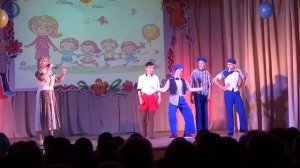 Монах в красных штанах.
