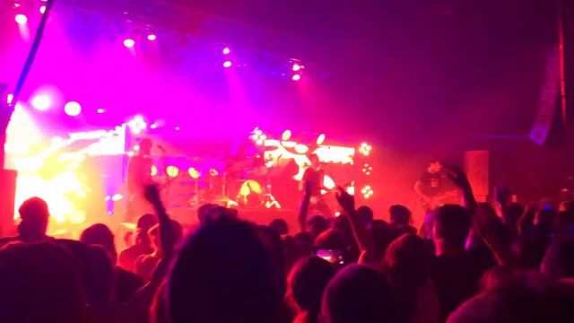 Re-Education (Through Labor) - Rise Against (Live at The Orbit Room 09/26/2017) смотреть онлайн