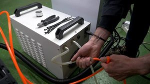 UNPACKING CNC Router WATTSAN 0609 mini / INSTALLATION GUIDE