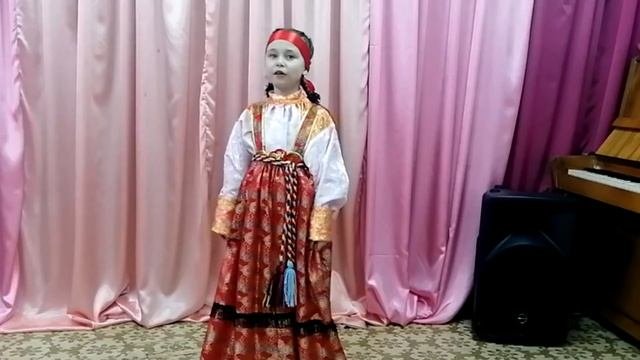 Народный вокал 7-8 лет Хозяинова Виктория