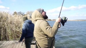 Ловля карпа поздней осенью. Прикормка для холодной воды. Где и на что ловить карпа в ноябре.
