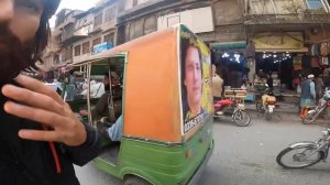 Peshawar’da İlginç SOKAK YEMEKLERİ ve İLK GÜNÜM!