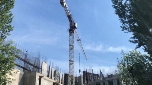 Школу строит! Башенный кран Terex Comedil | Tower crane in Moscow