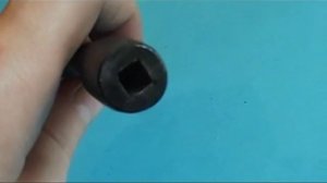 Конусный торцовый четырёхгранный ключ для настройки пианино.