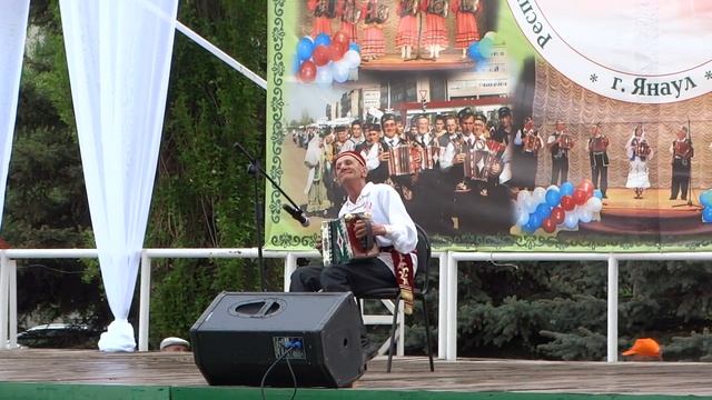 Татарские наигрыши. Раис Кадраев. Видео Хайбуллина Василия