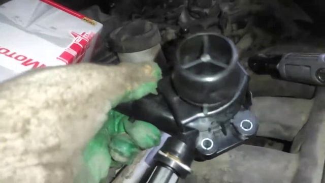 замена термостата на вольво хс 90 2007 двс 3.2