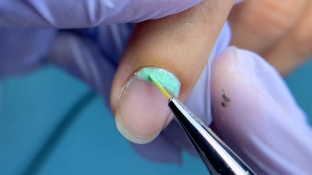 МАНИКЮРУ 2 МЕСЯЦА ? Градиент за 2 минуты | Слайдер на клейкой основе смотреть онлайн