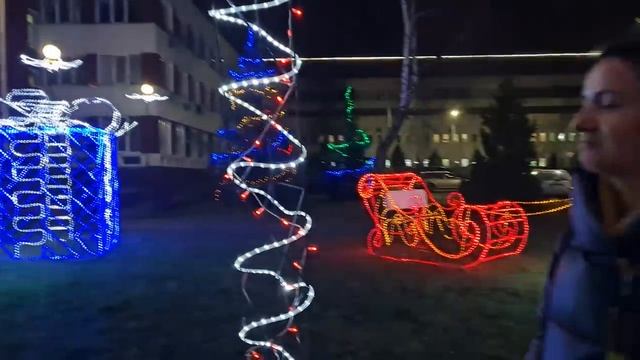 Дождались выходных, чтобы отдохнуть и построить дом смотреть онлайн