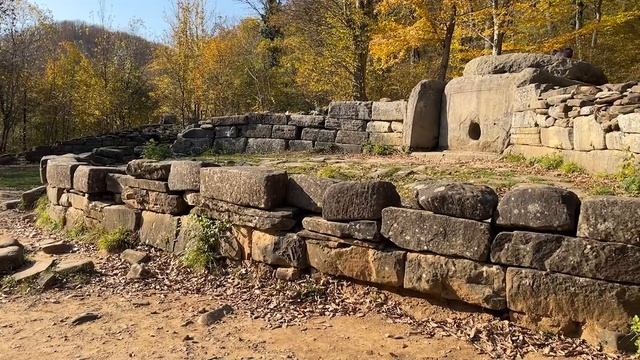 Влог #147: Самая тяжелая прогулка. Водопад и Дольмены на реке Жане в Геленджике. смотреть онлайн