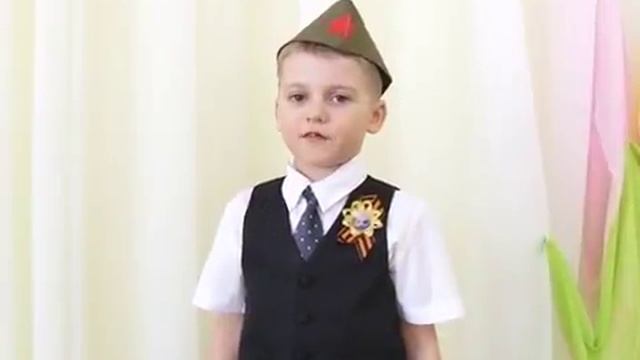 Стихи о войне читают дети на 9 мая ЛЕТЕЛА С ФРОНТА ПОХОРОНКА Стих про Великую Отечественную войну