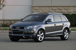 AUDI Q7 залили присадку в двигатель акпп редуктор.mp4