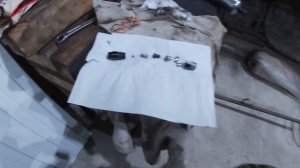Не выкидывайте головку от смазочного шприца!