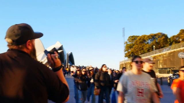 PHOTOWALK - WITH SAM FERRIS смотреть онлайн