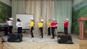 Танцы первоклашек