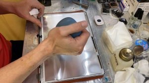 Ремонт залитой матрицы MacBook, меняем подсветку