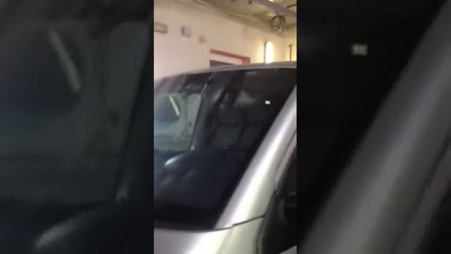 Открыть Volkswagen Т-5. Захлопнулись ключи в салоне смотреть онлайн